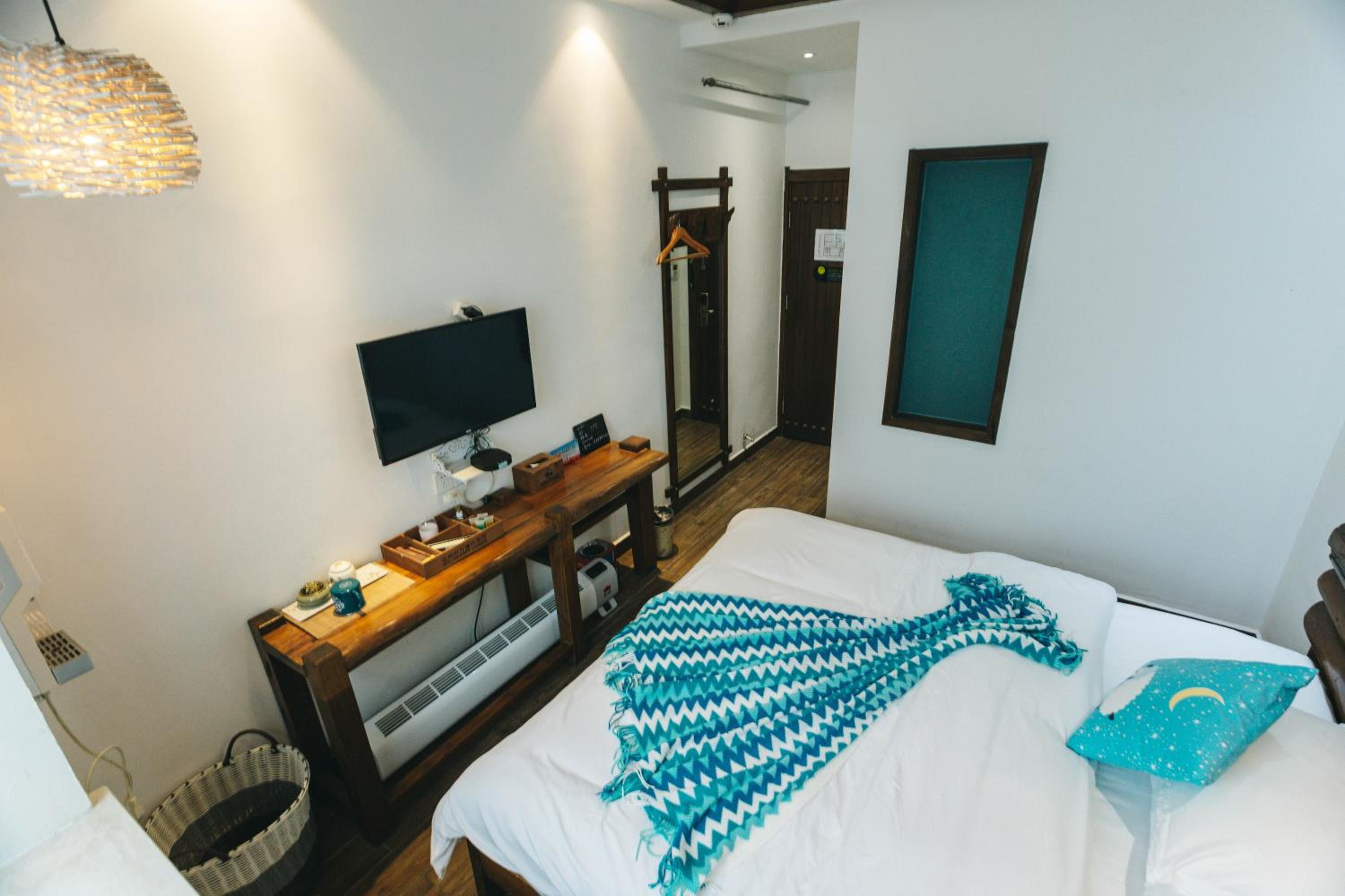 Hotel California Zhangjiajie