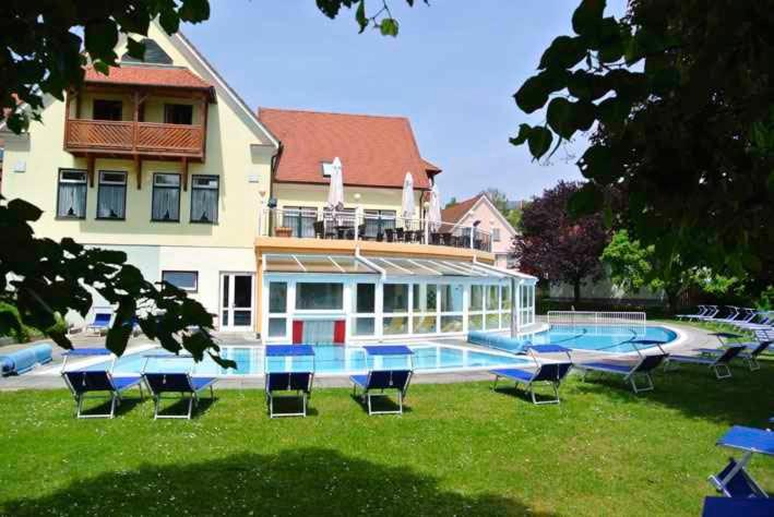 Apartment in Bad Waltersdorf - Steiermark 44009