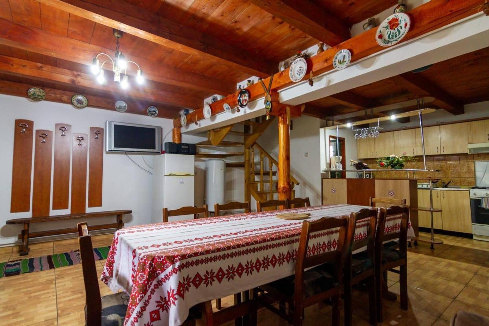 Casa Cornel view 5