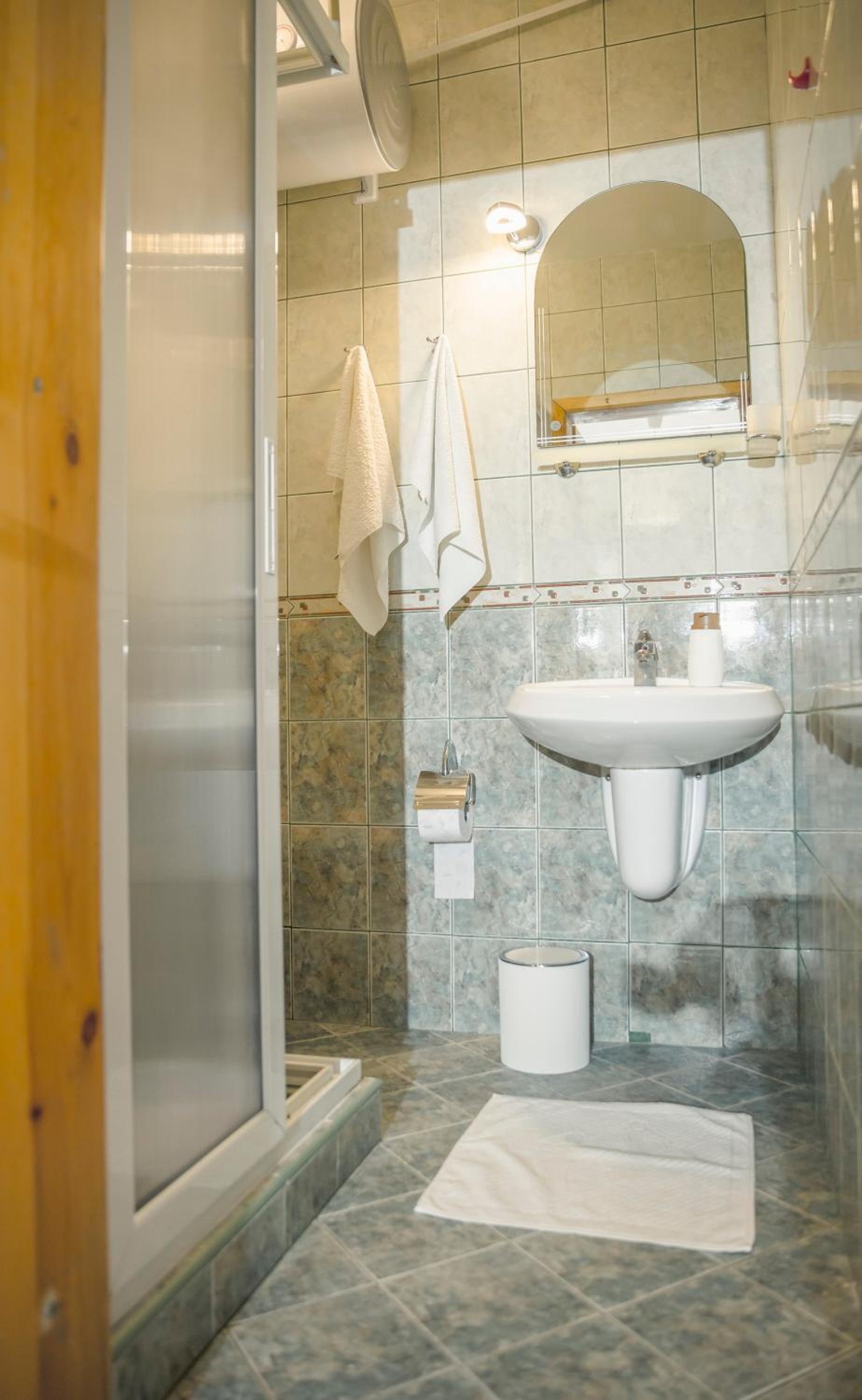 Panorama Chantall-izby,apartmány s výhľadom na more