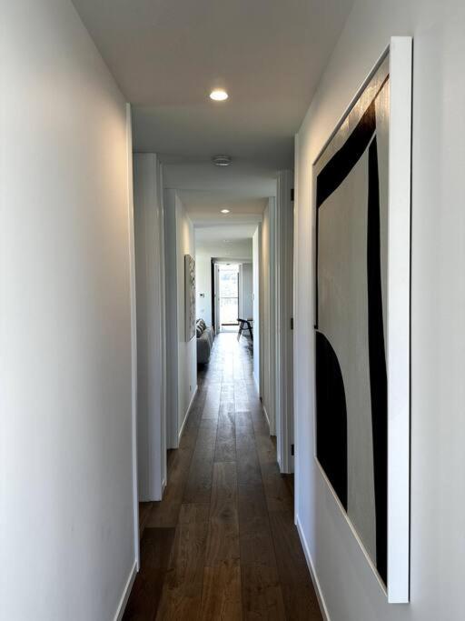 The Horned Cow - award winning luxe semi-rural house 10mins from Orange