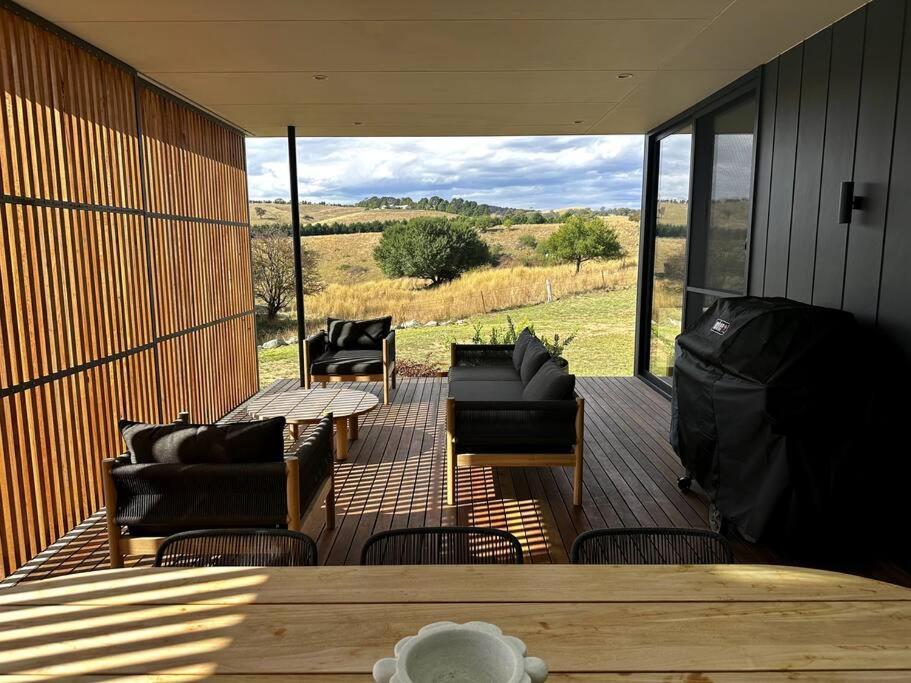 The Horned Cow - award winning luxe semi-rural house 10mins from Orange