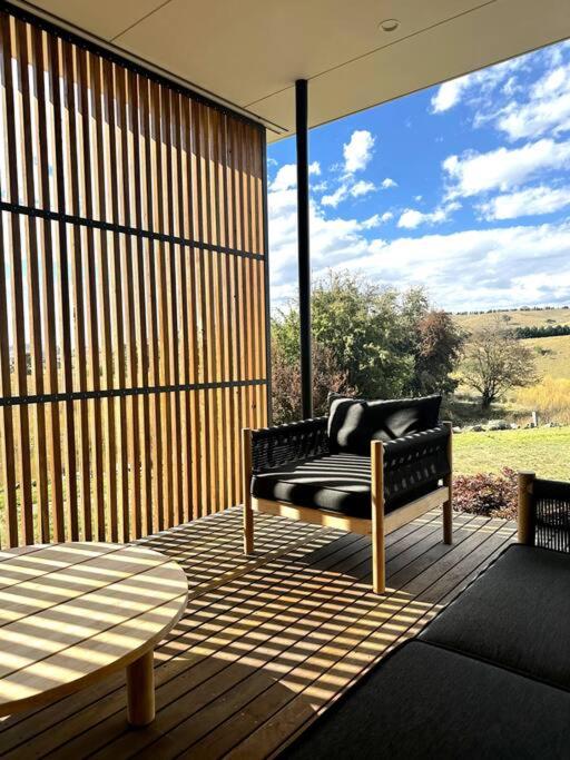 The Horned Cow - award winning luxe semi-rural house 10mins from Orange