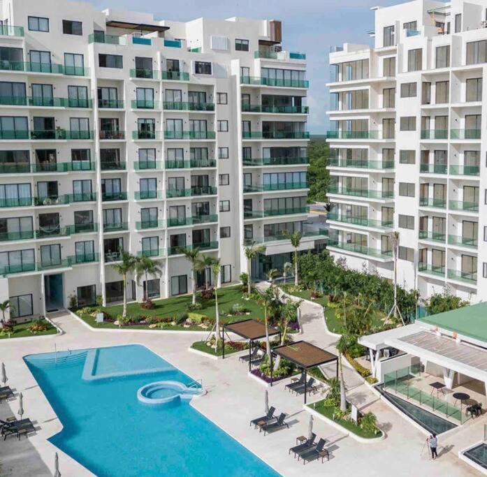 Luxury Condo, 2BR, Fast Internet, Condo Akul