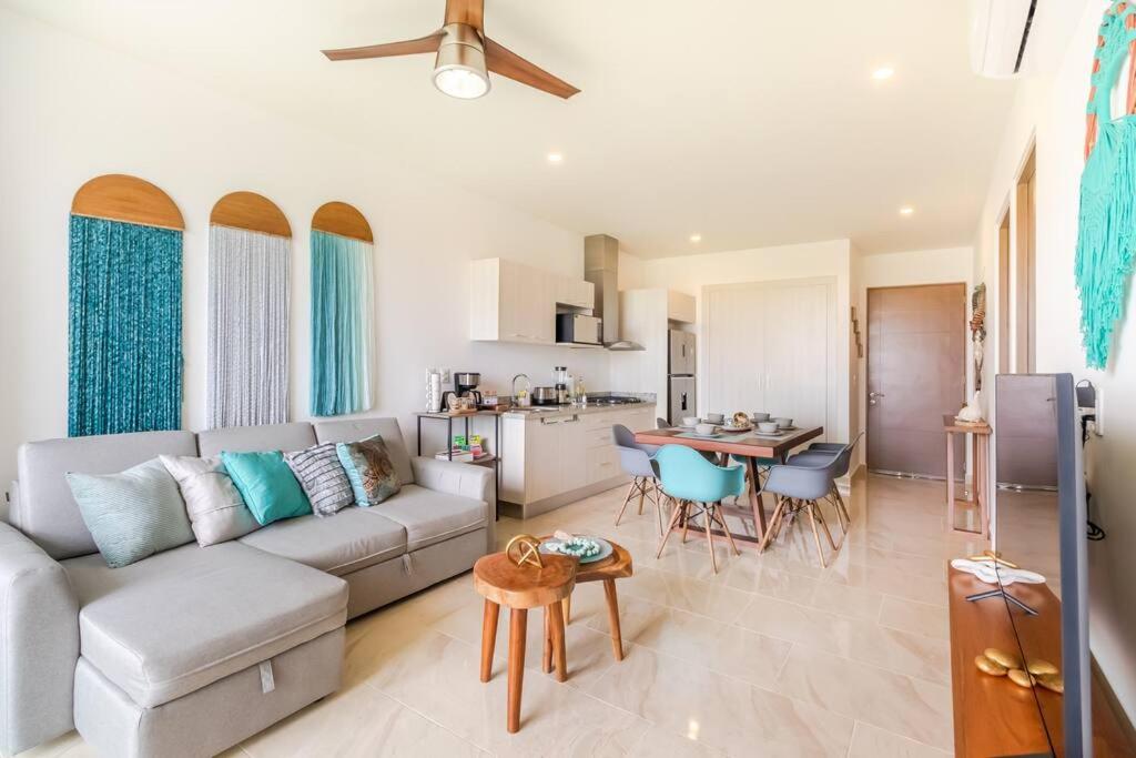 Luxury Condo, 2BR, Fast Internet, Condo Akul
