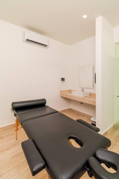 Luxury Condo, 2BR, Fast Internet, Condo Akul