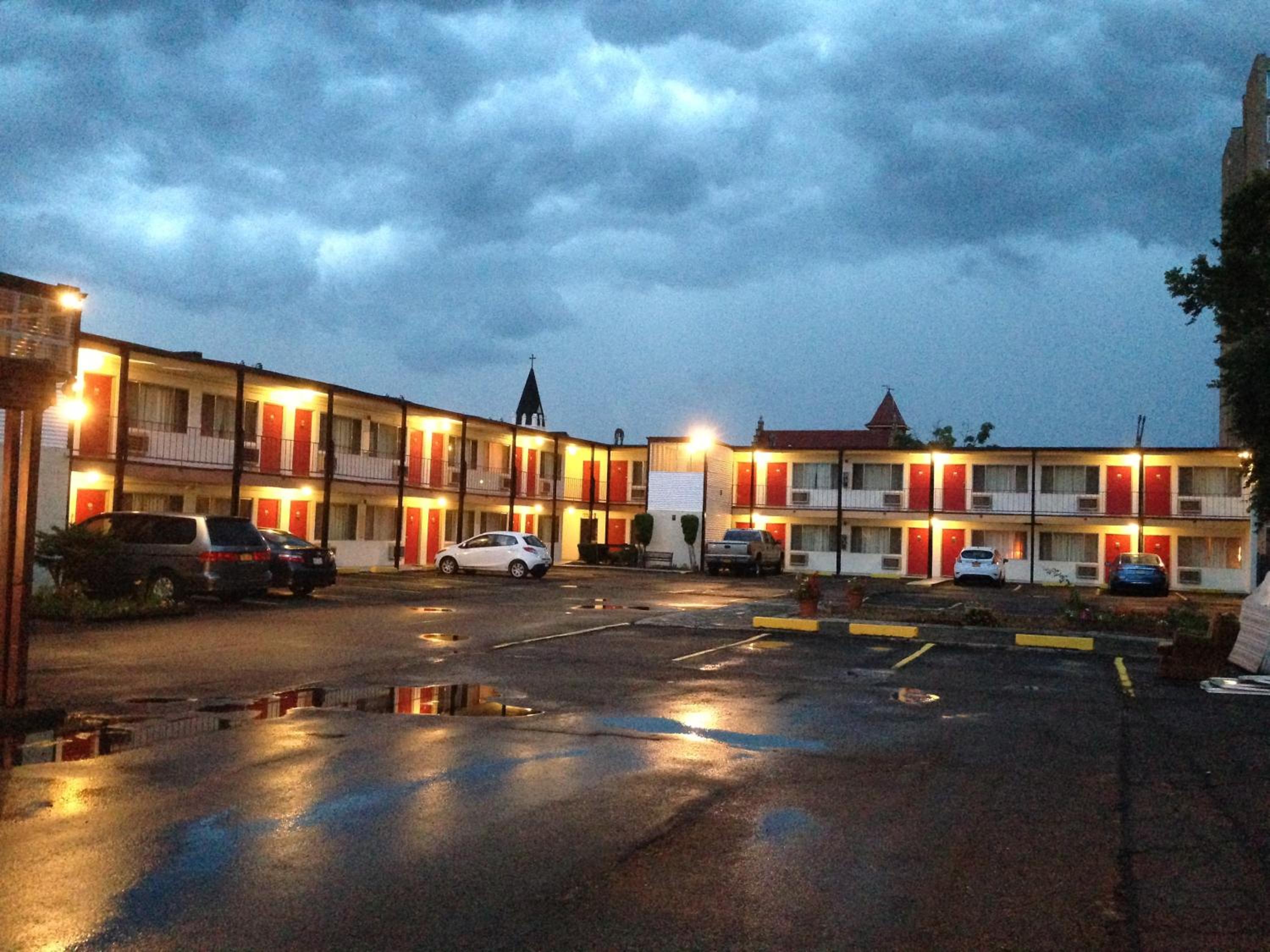 Imperial Motel Cortland