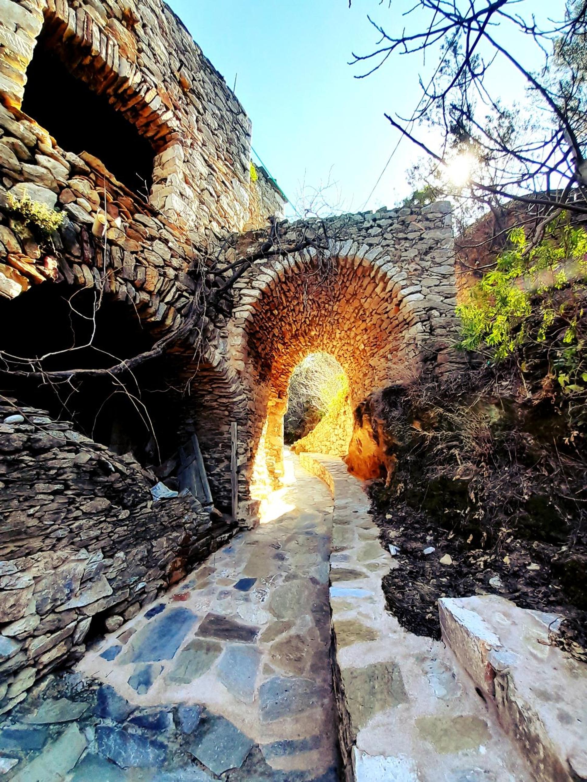 Vathia Tower 1894 view 5