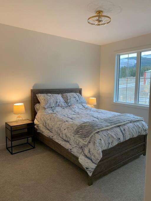 Brand New Collieries Guest House with Fireplace