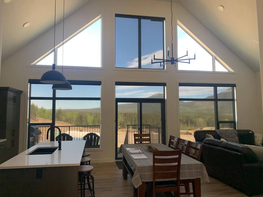 Brand New Collieries Guest House with Fireplace