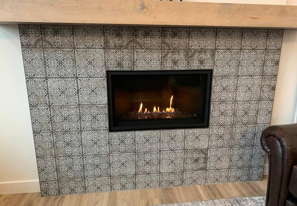 Brand New Collieries Guest House with Fireplace
