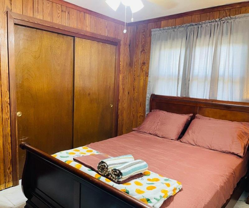Tampa Vacations - Terrace Guest House - Property Image 12