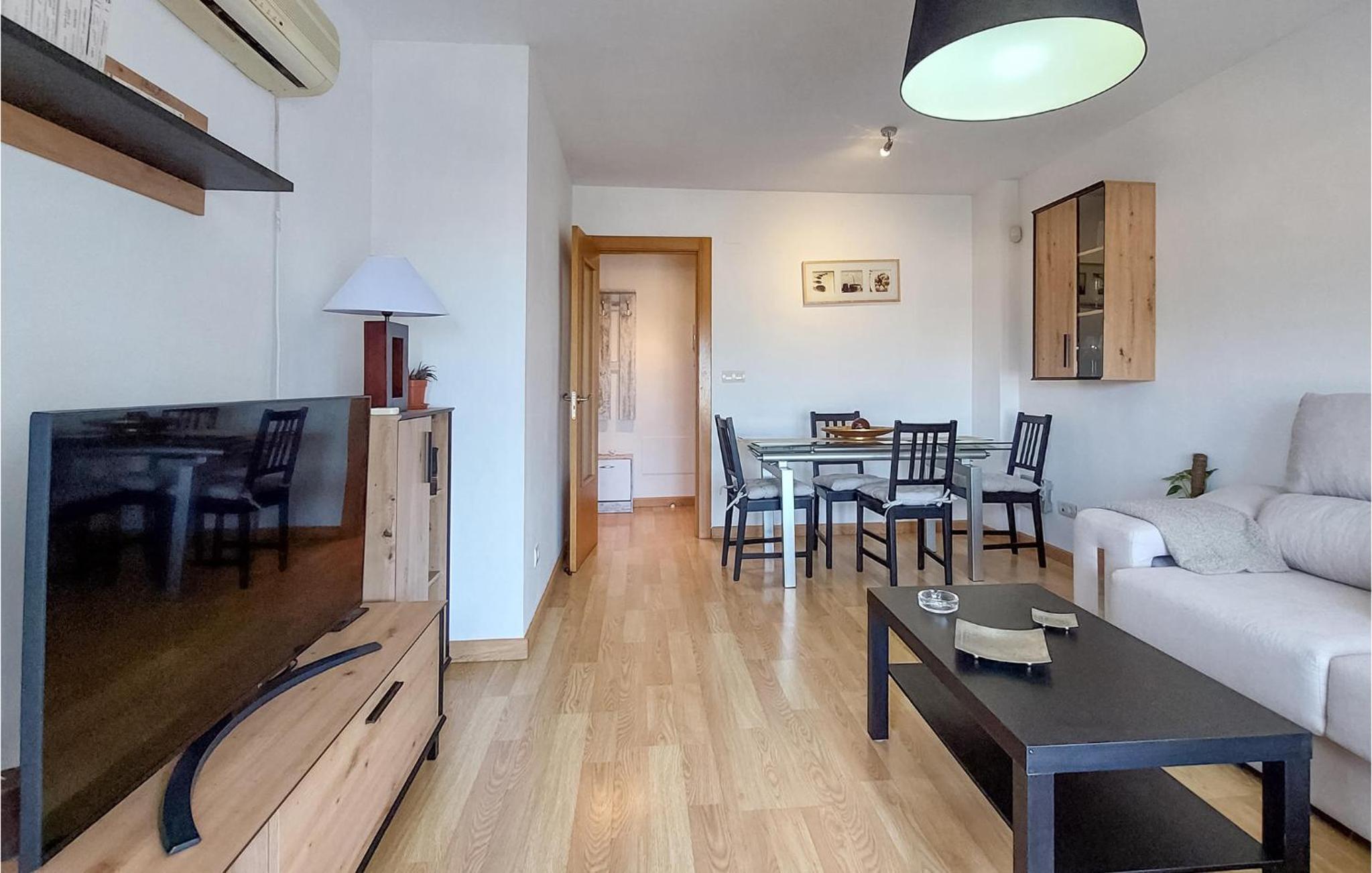 Amazing Apartment In Torre De Benagalbón