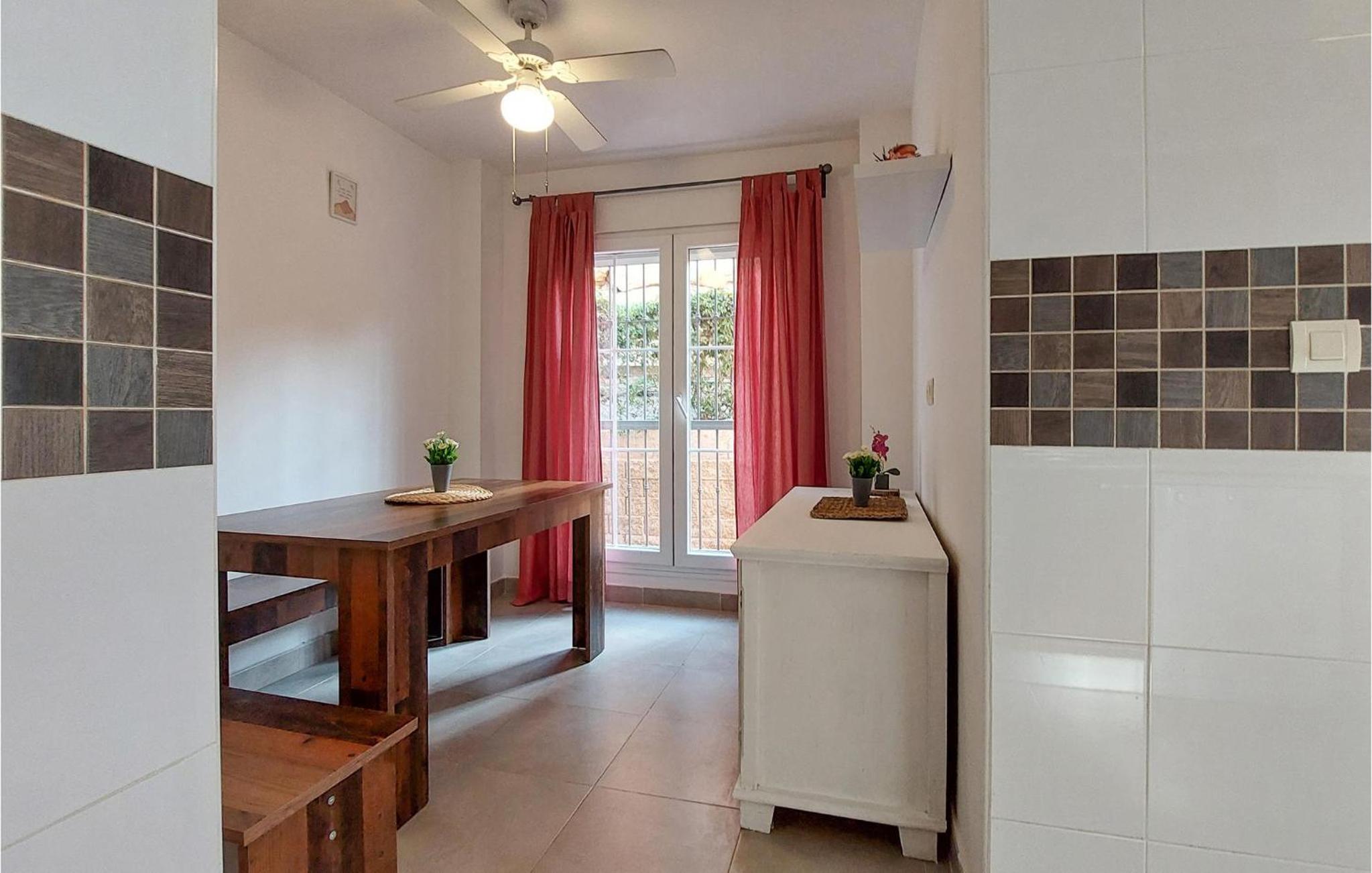 Amazing Apartment In Torre De Benagalbón