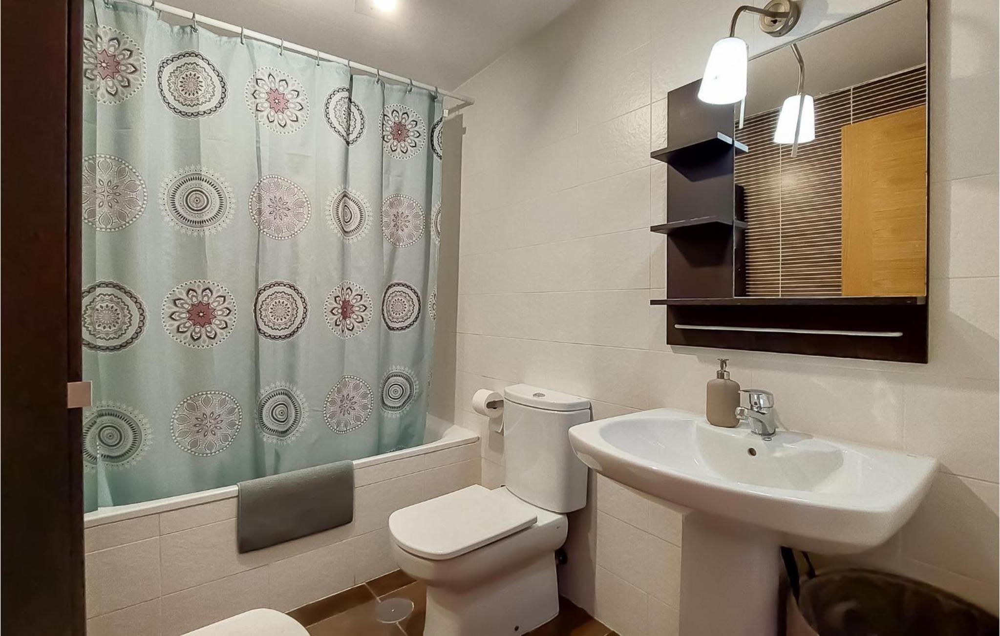 Amazing Apartment In Torre De Benagalbón