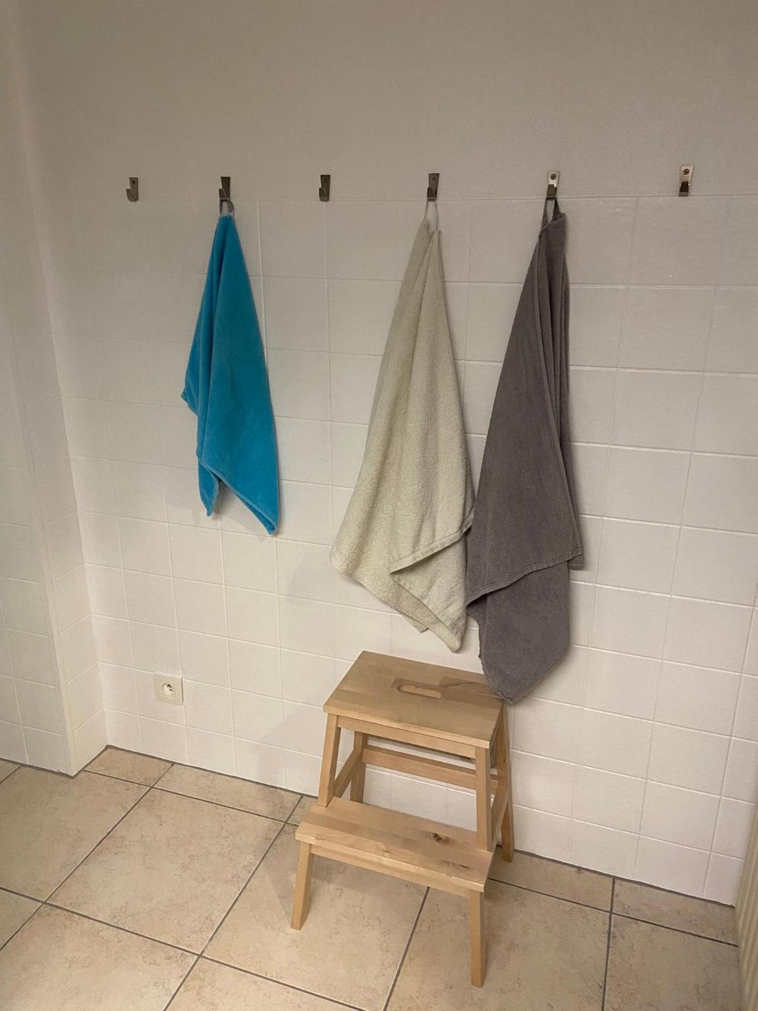 WeLoveOostende - Newly renovated large apartment 150m from the beach - Including bed sheets and final clea-ning