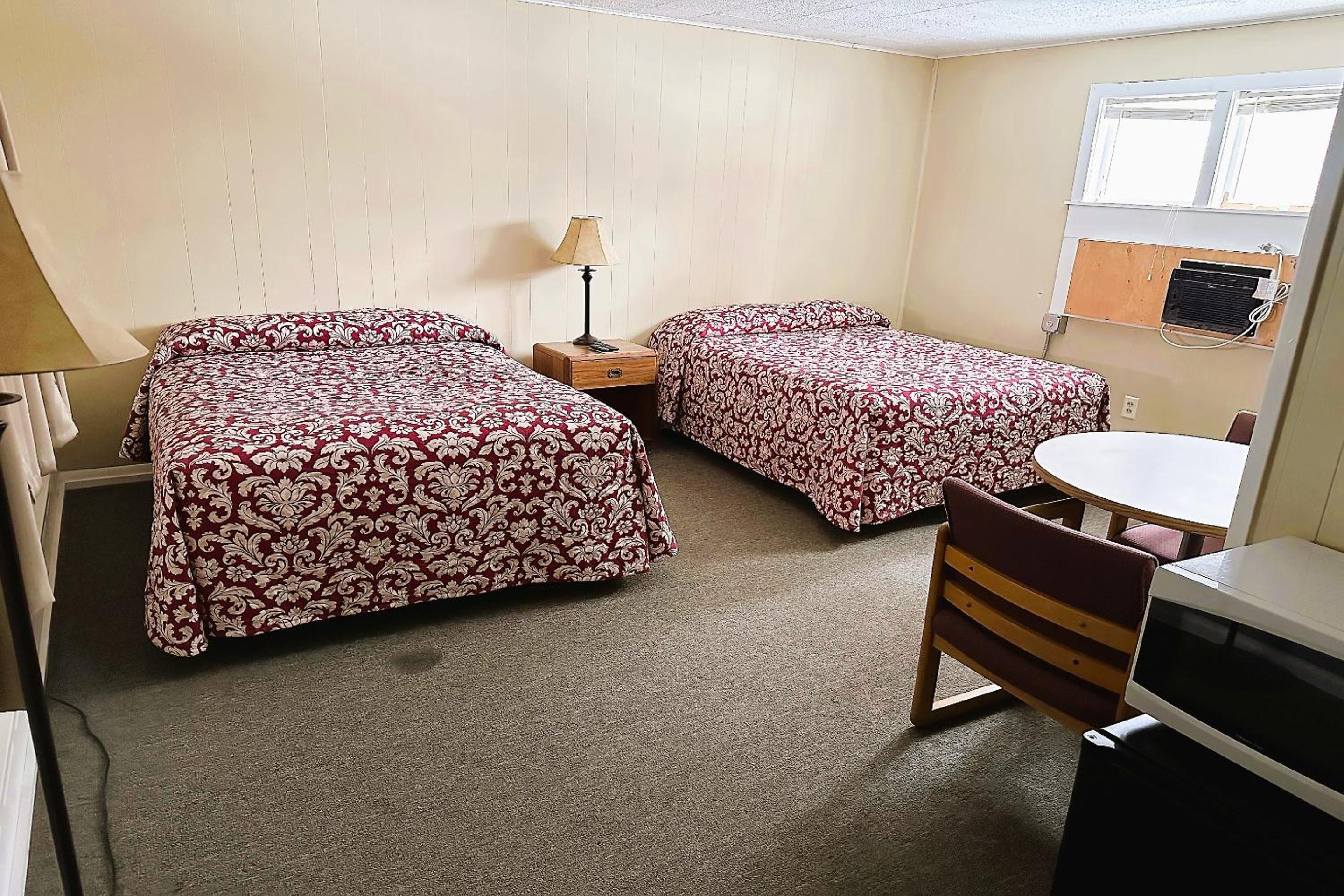 Love Hotels Timberline By OYO Lake Superior
