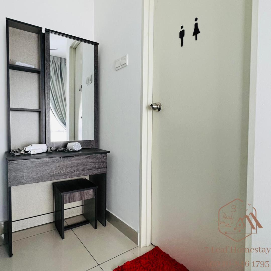 KULAI IOI MALL D'Putra Suites Near JPO Senai Airport