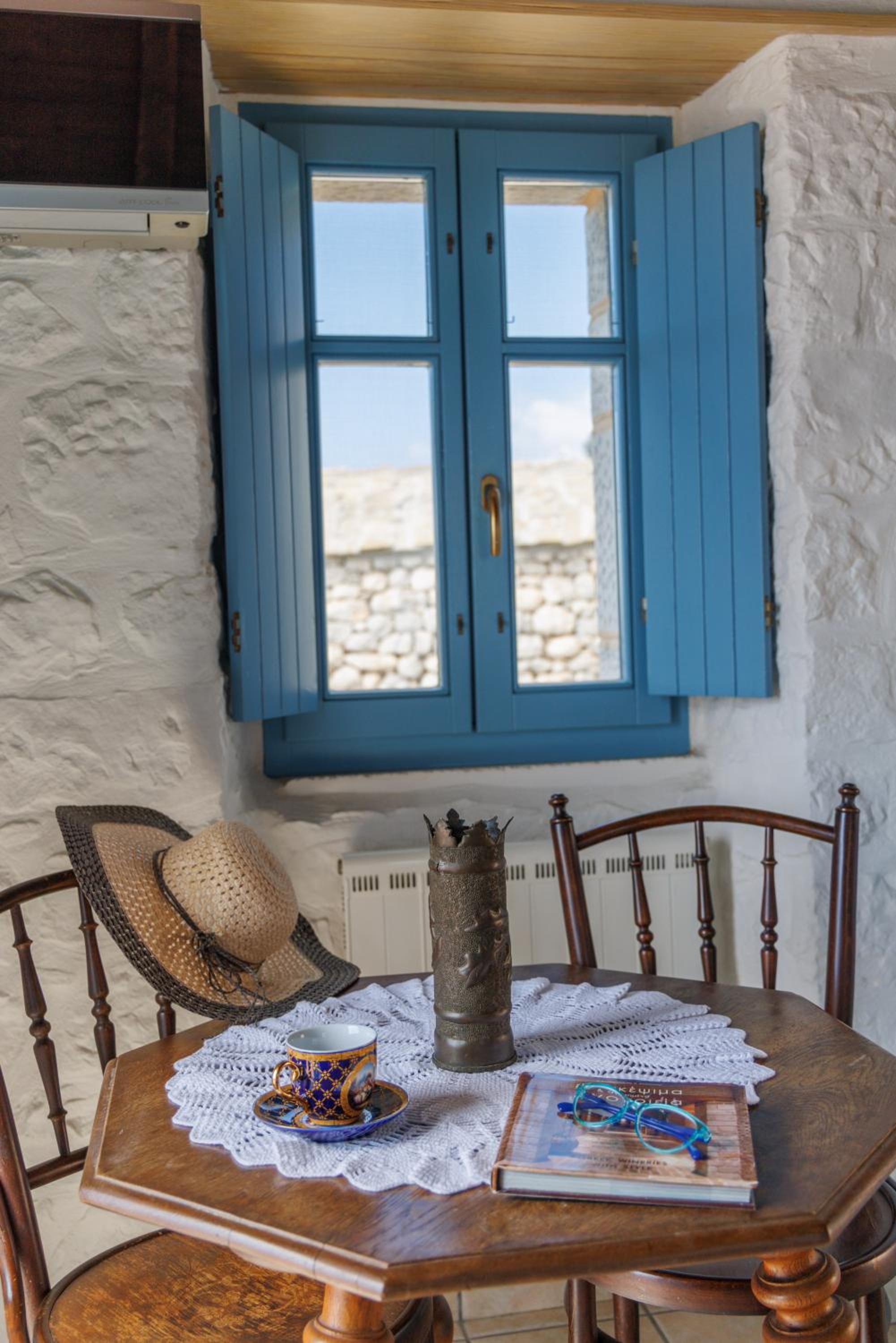 Lithos Stone Suites
