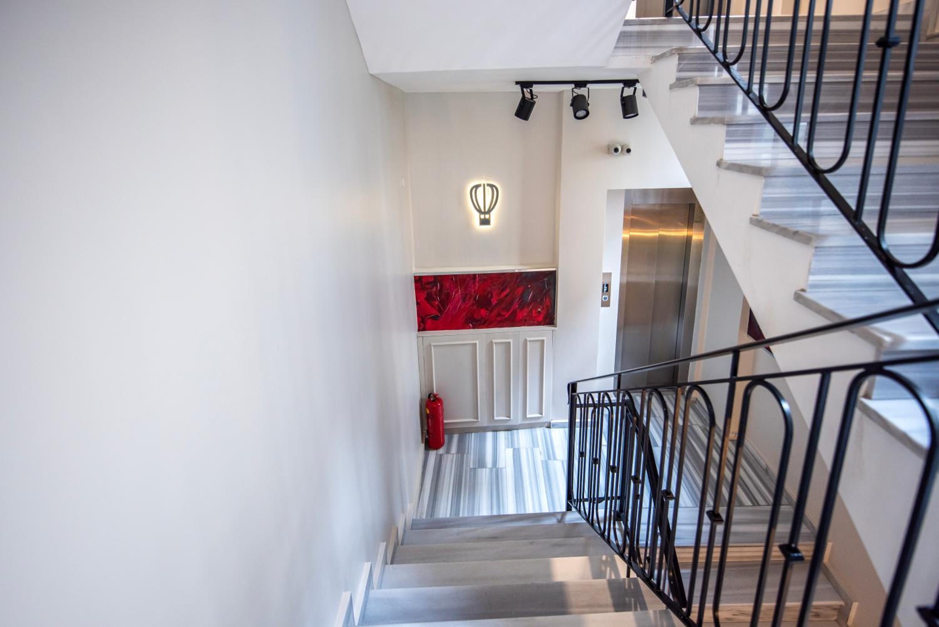 Bguest Pera Suites photo 3