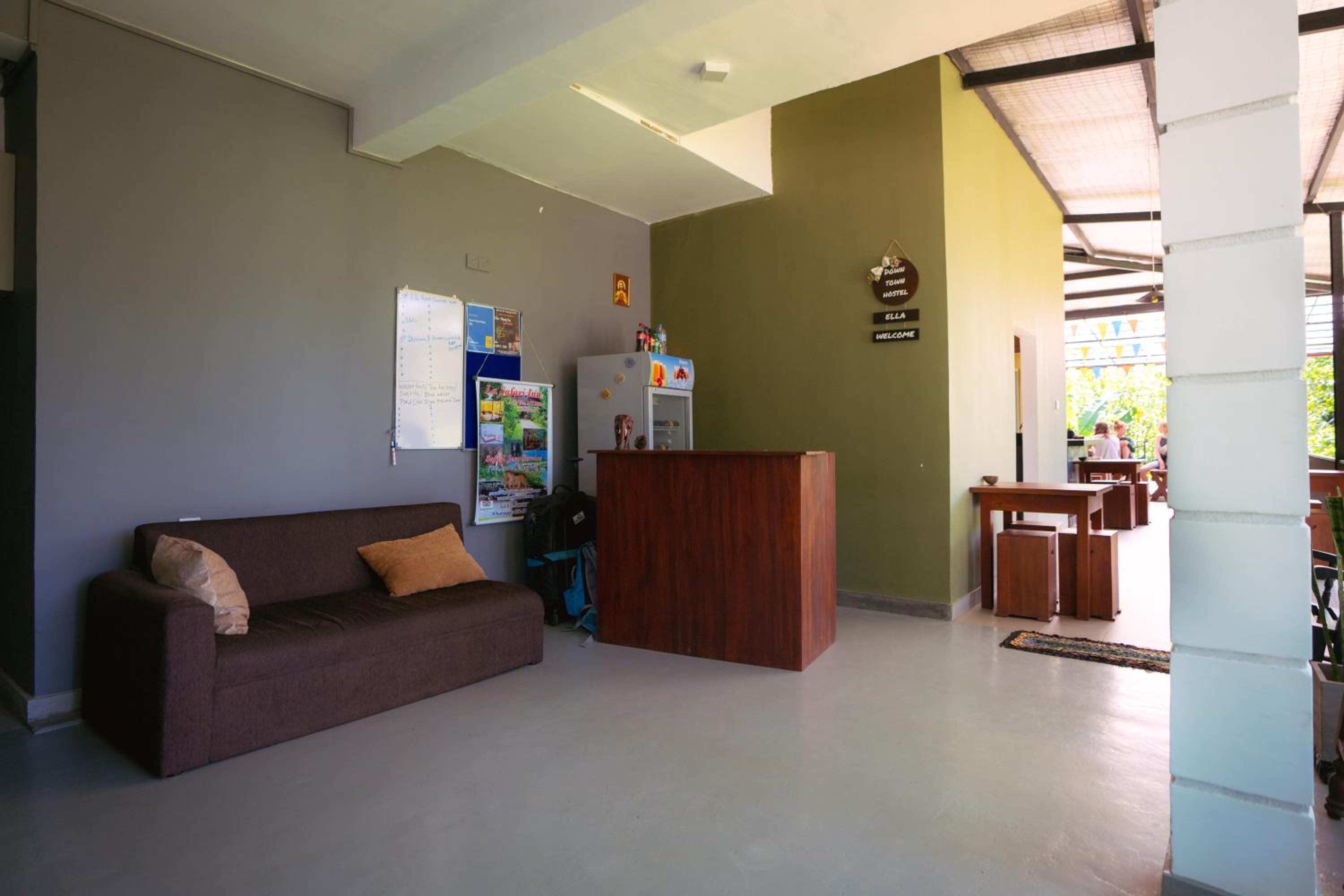 Downtown Hostels Ella view 5
