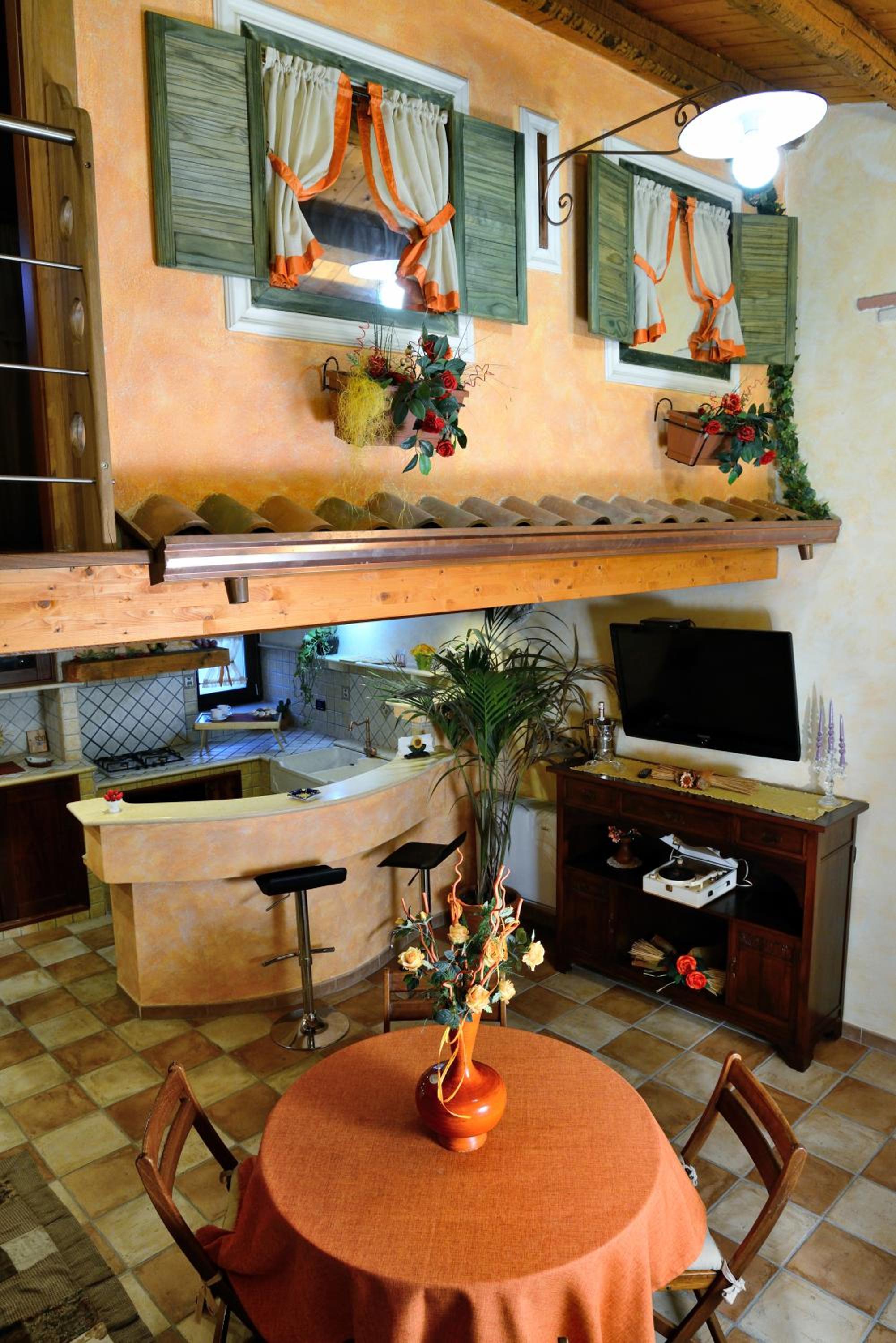 Alla Corte dei Ventimiglia view 3
