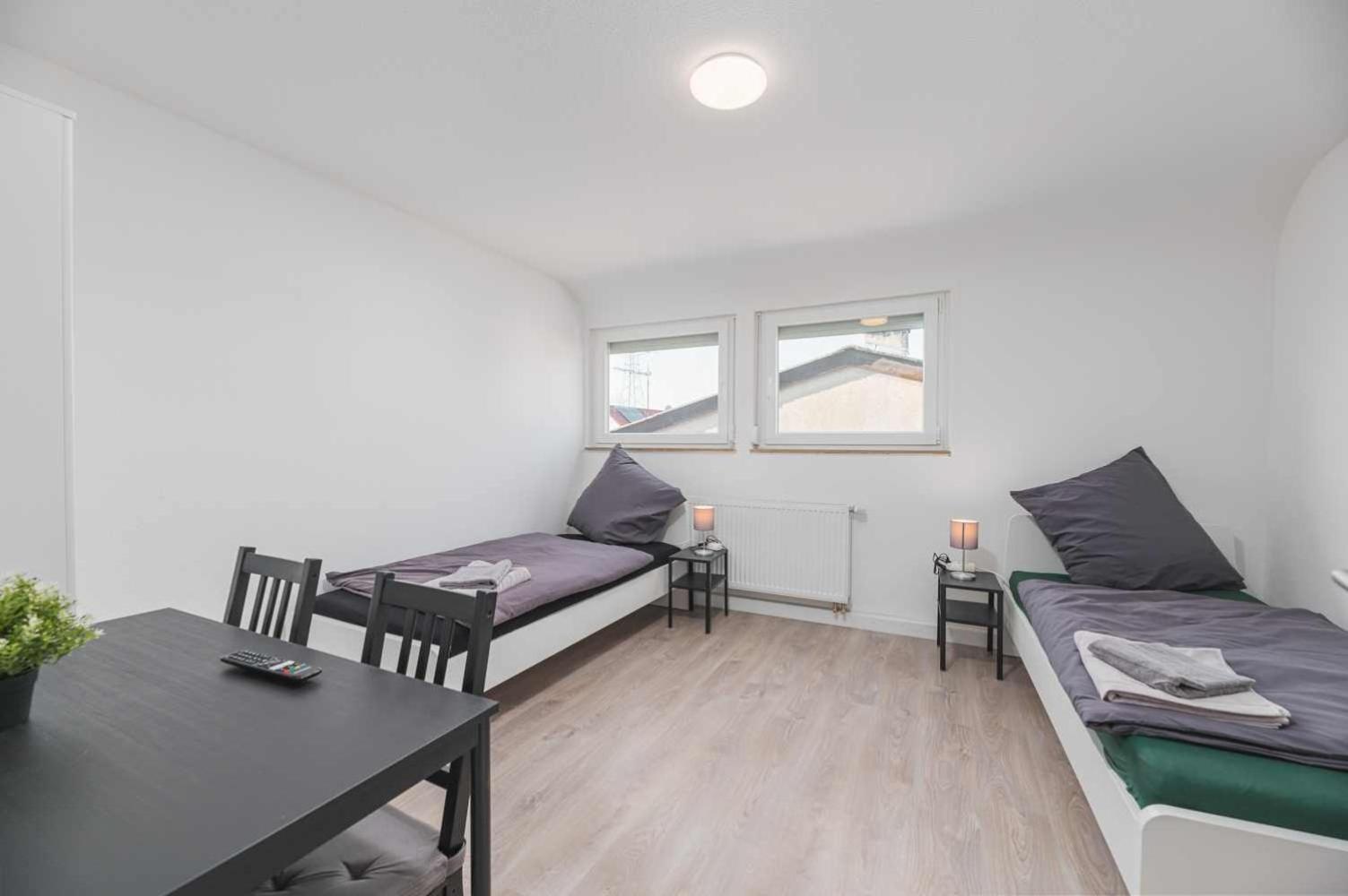 RAUMSCHMIDE Monteurwohnung Esslingen
