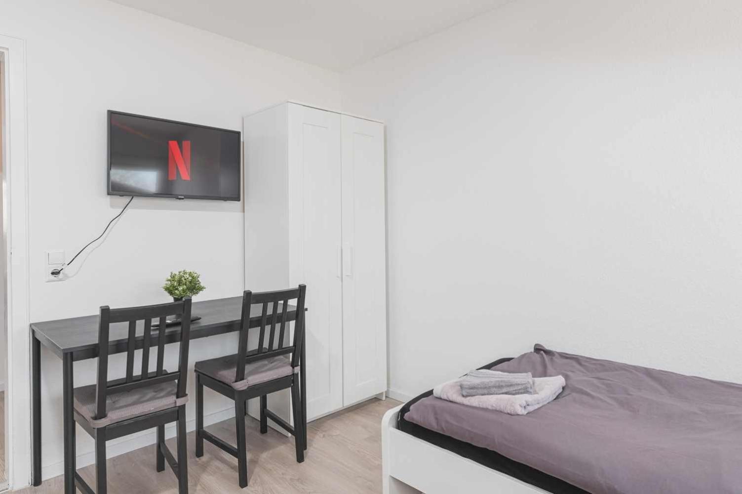 RAUMSCHMIDE Monteurwohnung Esslingen