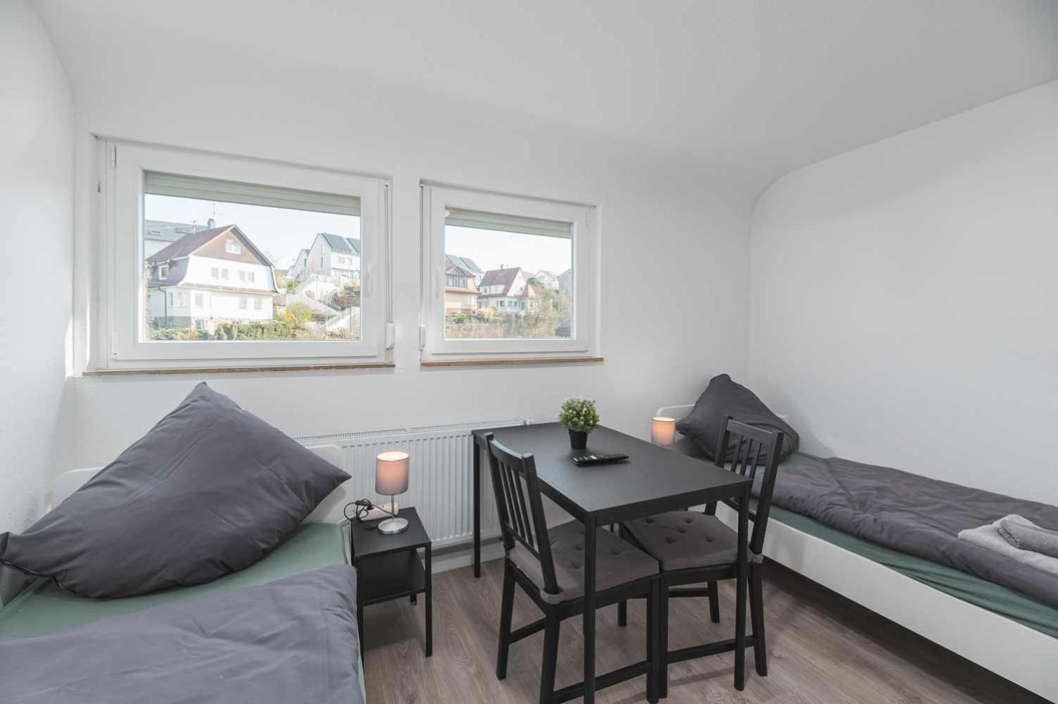 RAUMSCHMIDE Monteurwohnung Esslingen