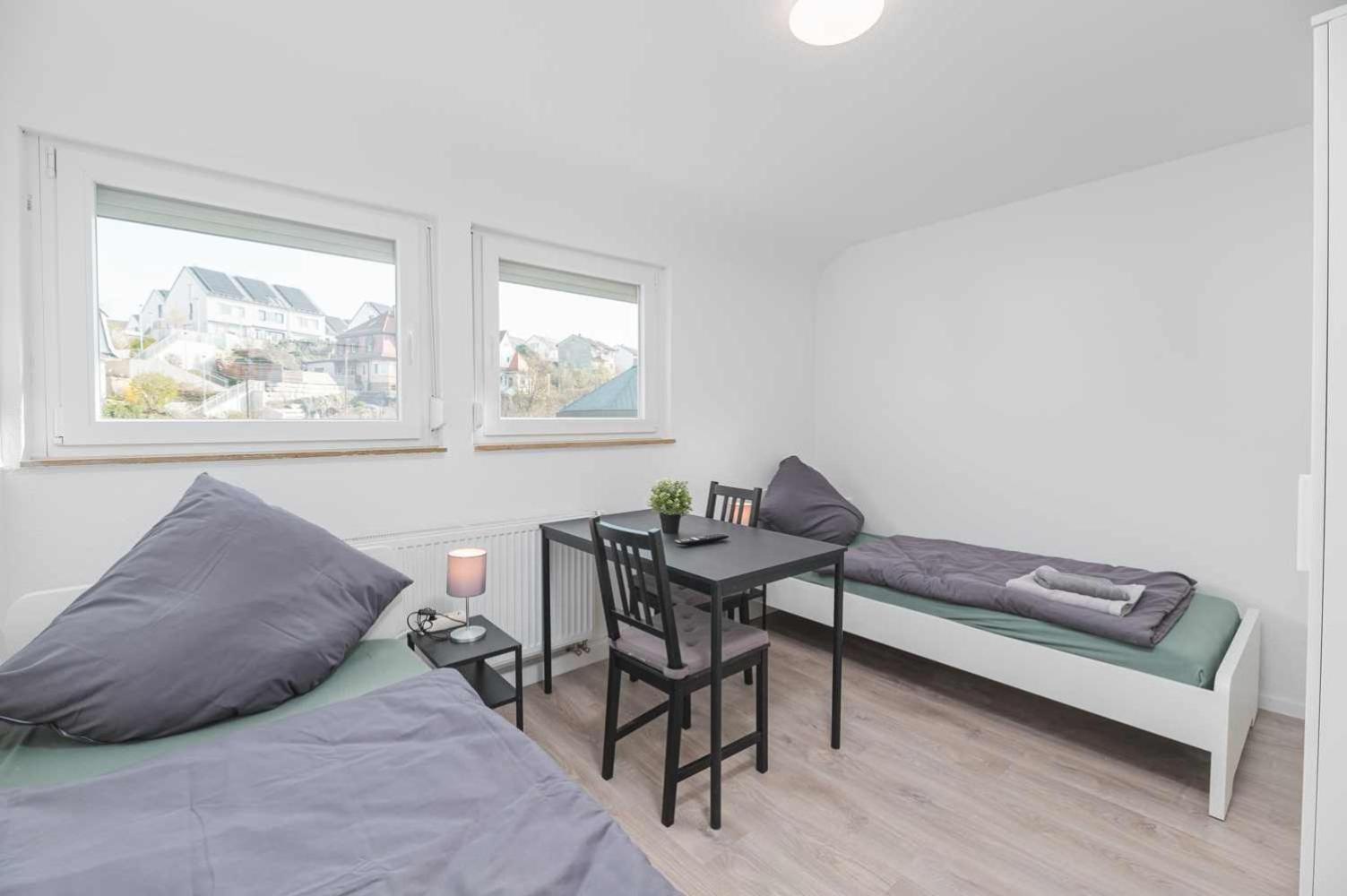 RAUMSCHMIDE Monteurwohnung Esslingen