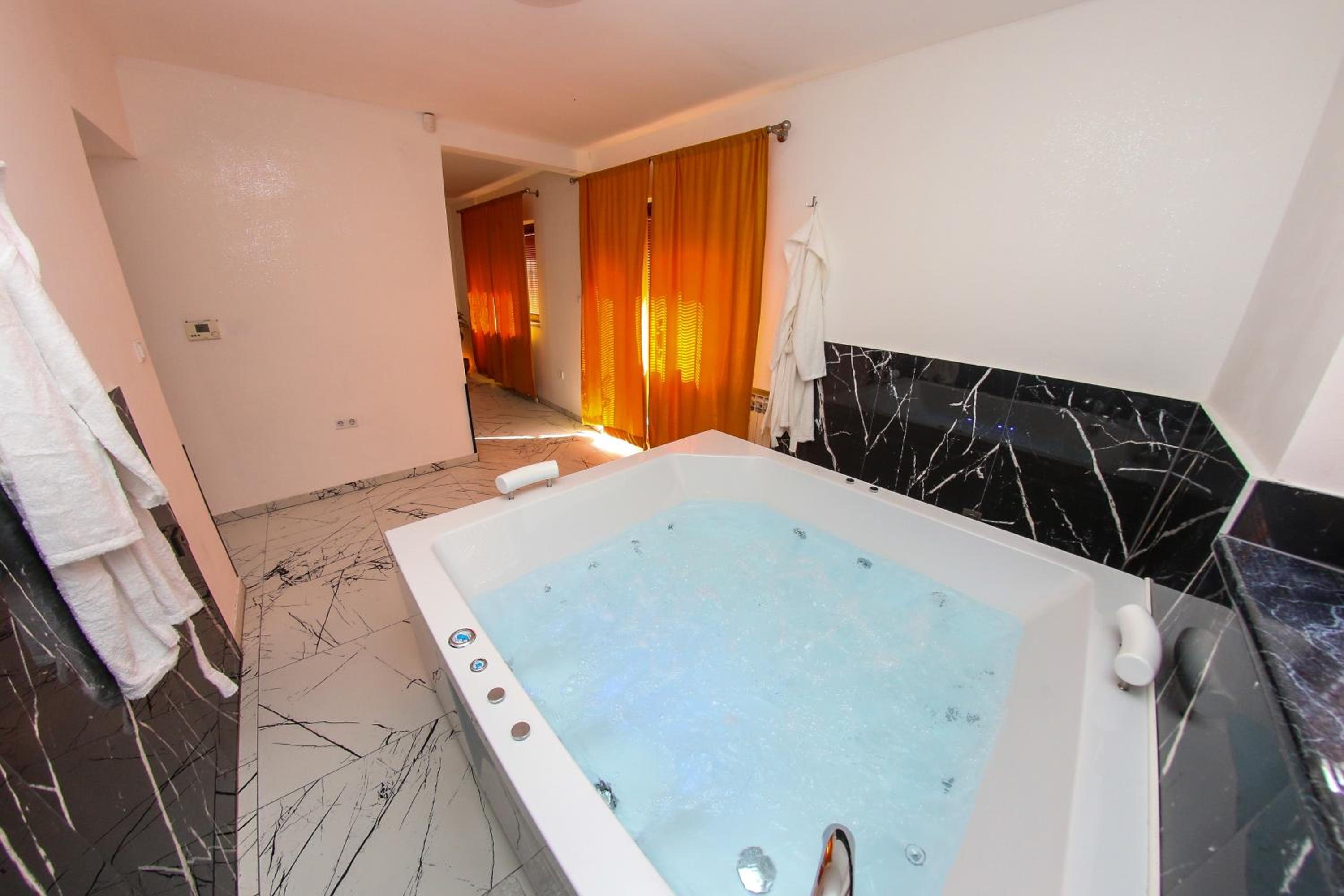 Hedonist Spa Jacuzzi Sarajevo Free parking