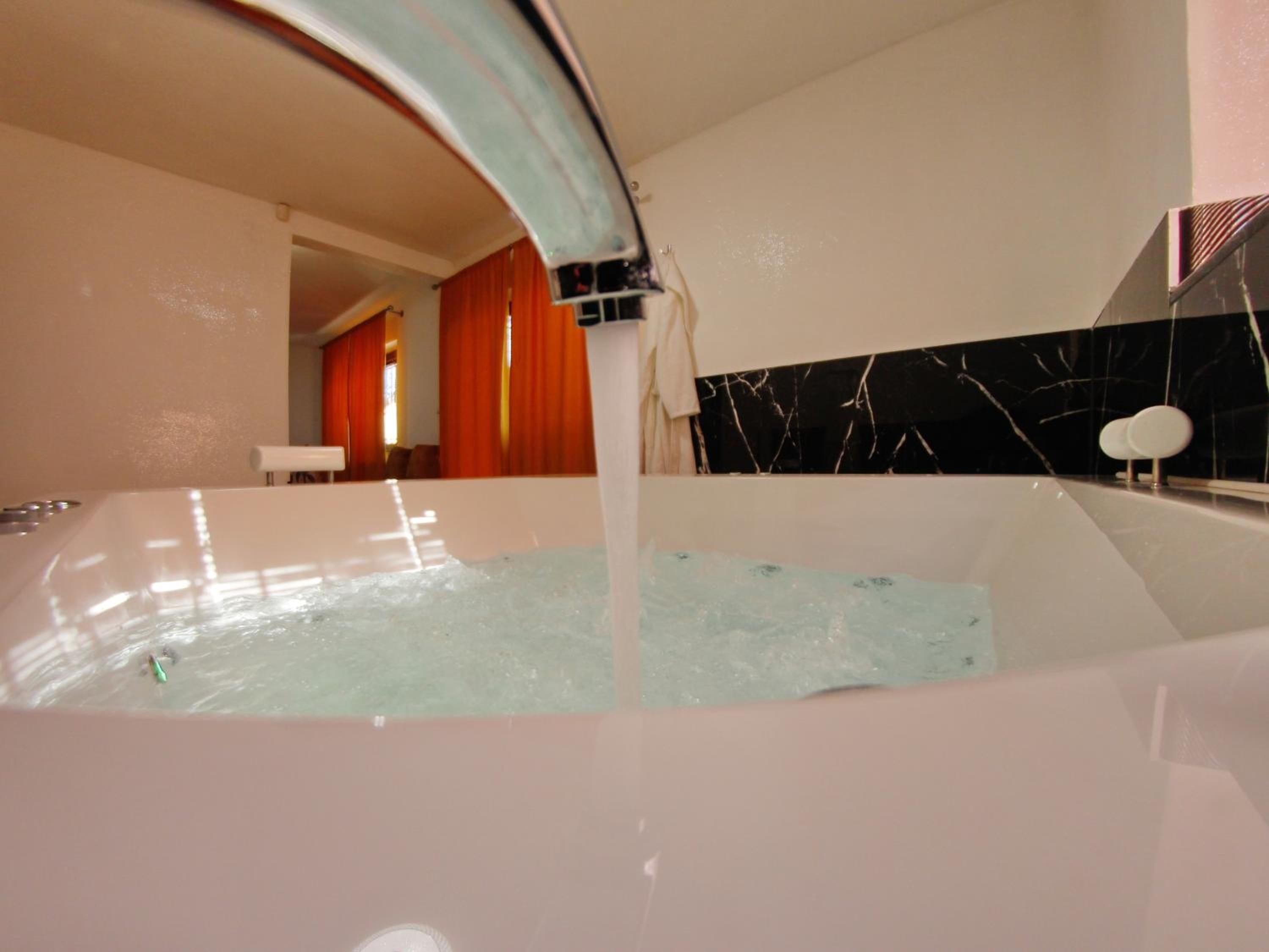 Hedonist Spa Jacuzzi Sarajevo Free parking