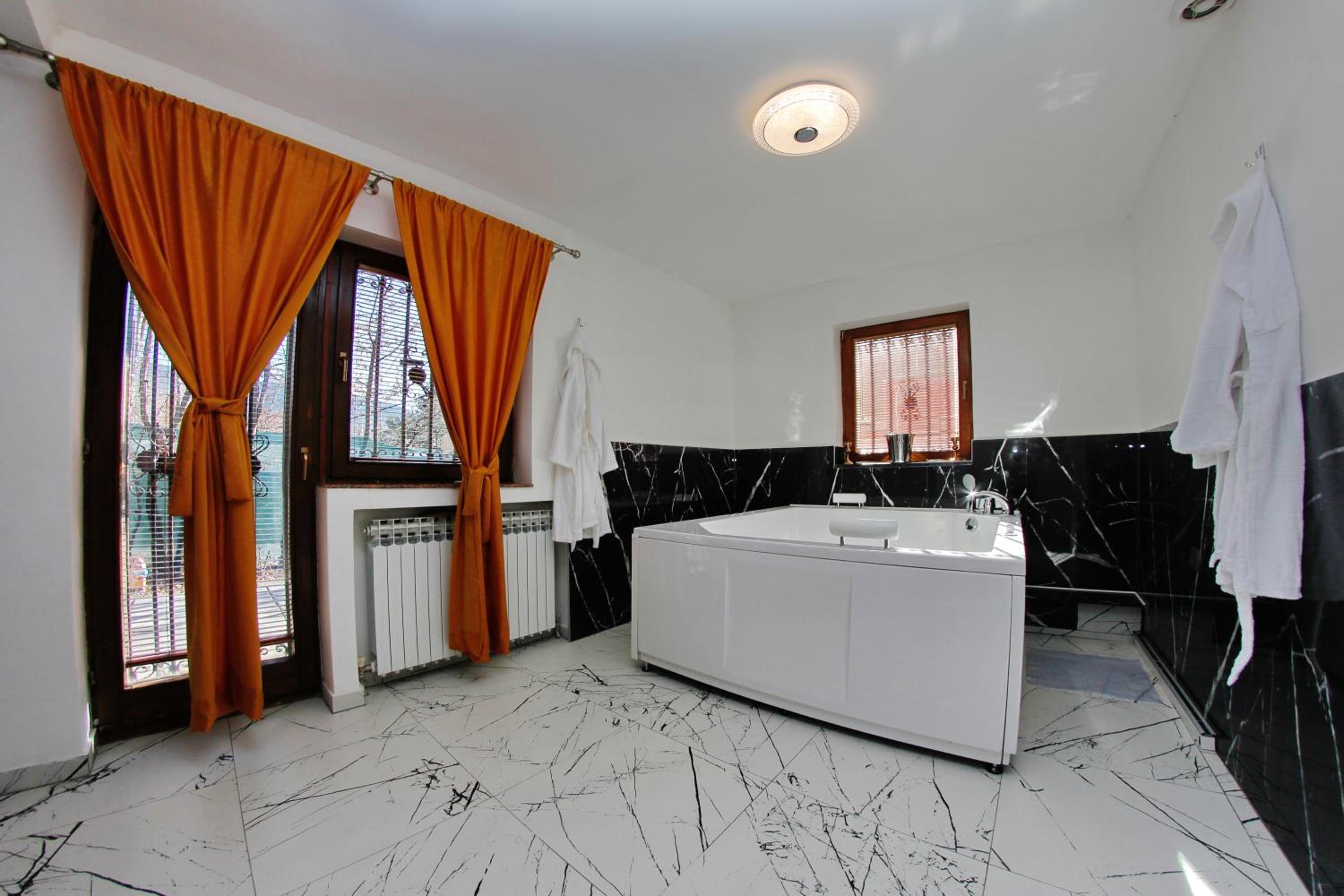 Hedonist Spa Jacuzzi Sarajevo Free parking