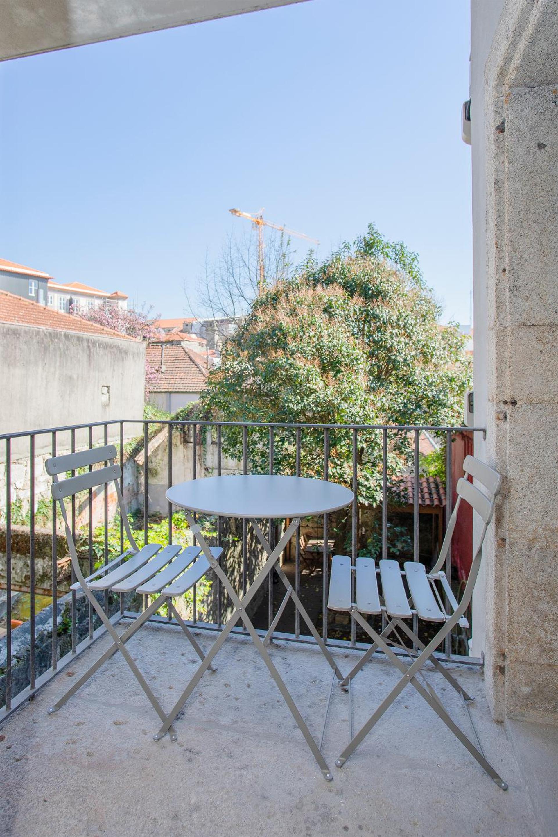 Liiiving in Porto - Historic Clérigos Apartments view 2