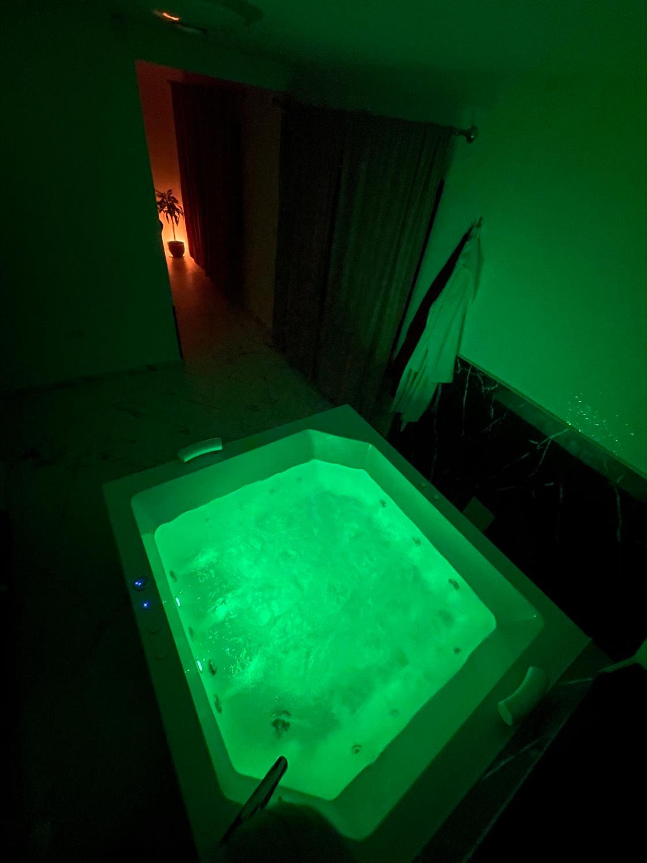 Hedonist Spa Jacuzzi Sarajevo Free parking