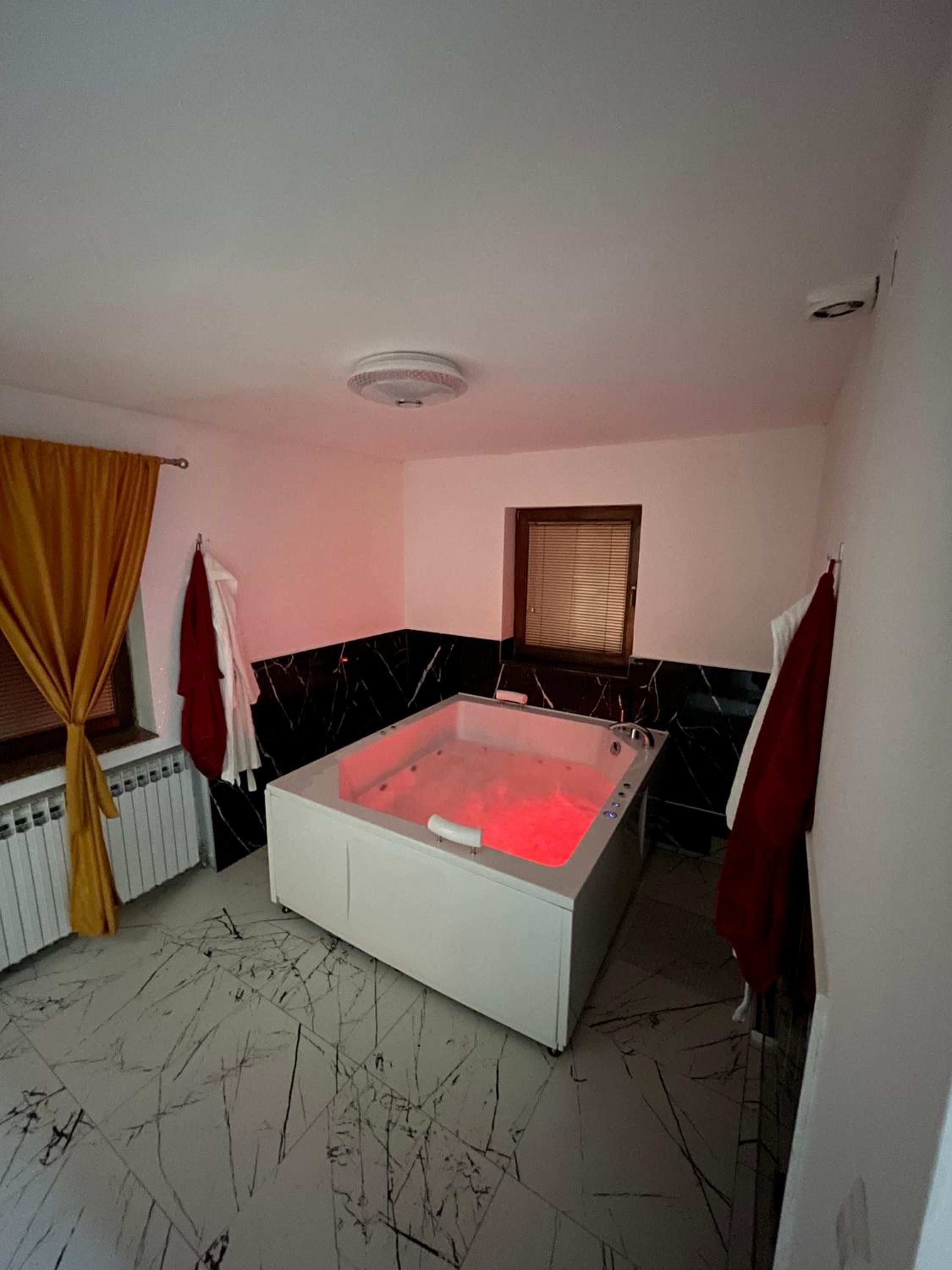 Hedonist Spa Jacuzzi Sarajevo Free parking
