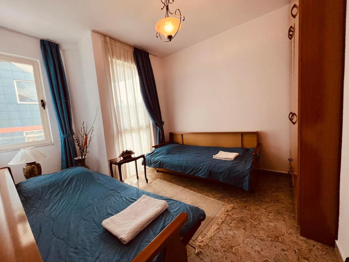 Apartment in the Tirana center "Blloku" - above Bar Xixa photo 5