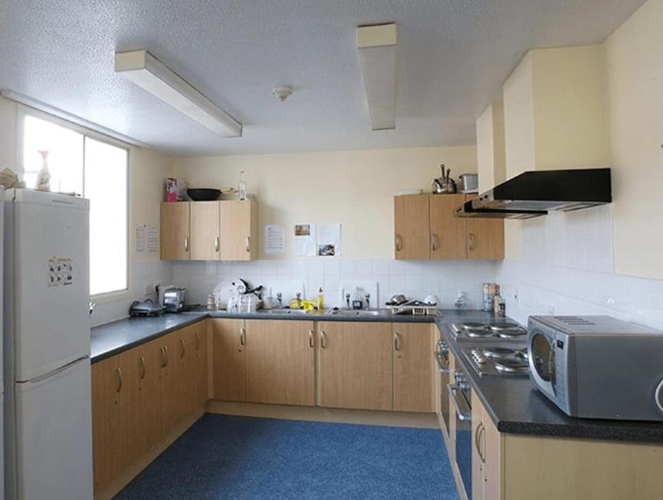 Ensuite Bedrooms with Shared Kitchen and Apartments at Simpsons Hall in Nottingham