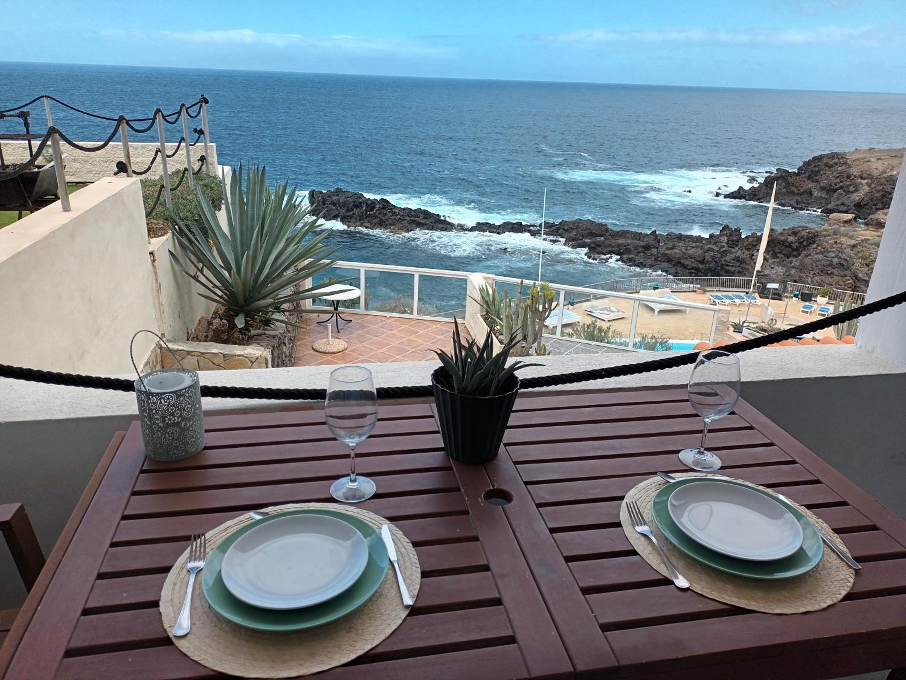 Great oportunity Costa Adeje Holiday apartment first sea line Free Wifi