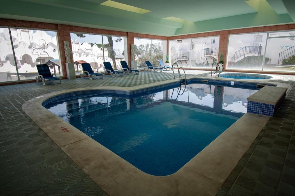 Marbella Vacations - CasaDelSol-Marbella-Sonce,piasek,szmaragdowa woda - Property Image 4