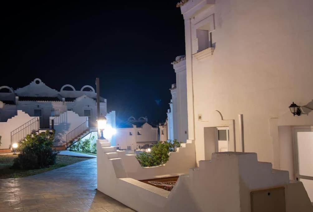 Marbella Vacations - CasaDelSol-Marbella-Sonce,piasek,szmaragdowa woda - Property Image 2