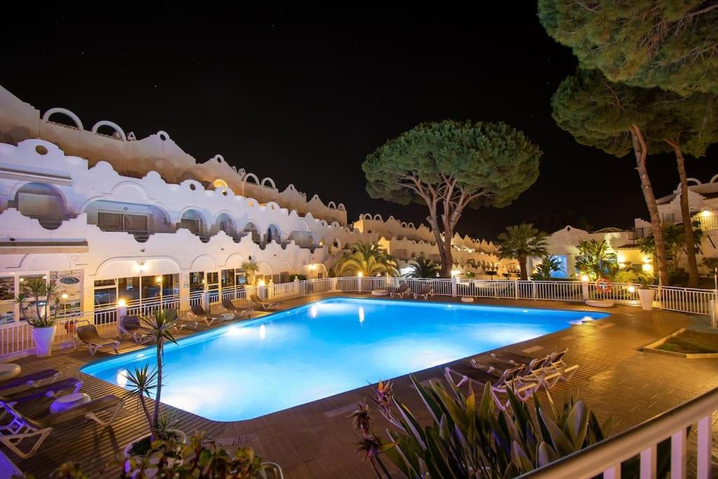 Marbella Vacations - CasaDelSol-Marbella-Sonce,piasek,szmaragdowa woda - Property Image 11
