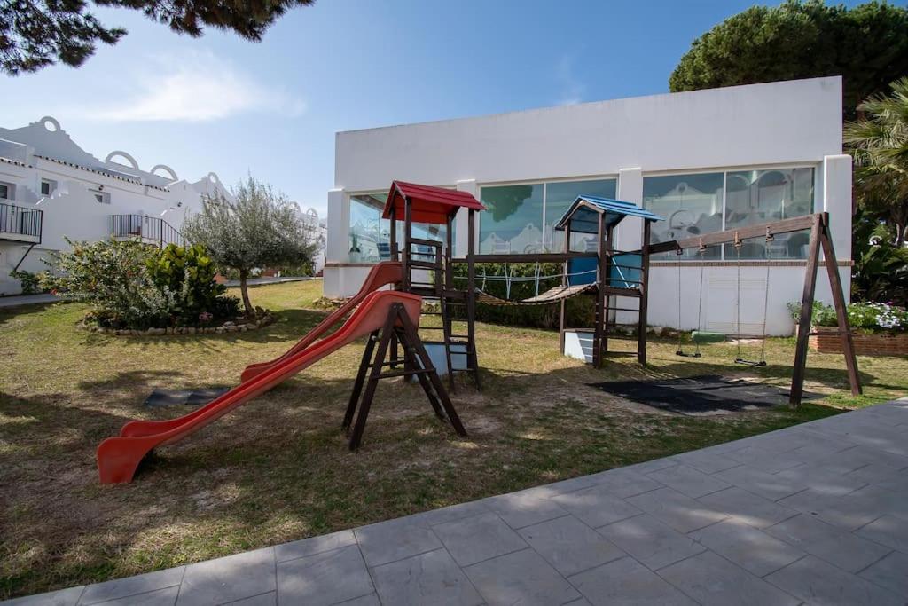 Marbella Vacations - CasaDelSol-Marbella-Sonce,piasek,szmaragdowa woda - Property Image 63