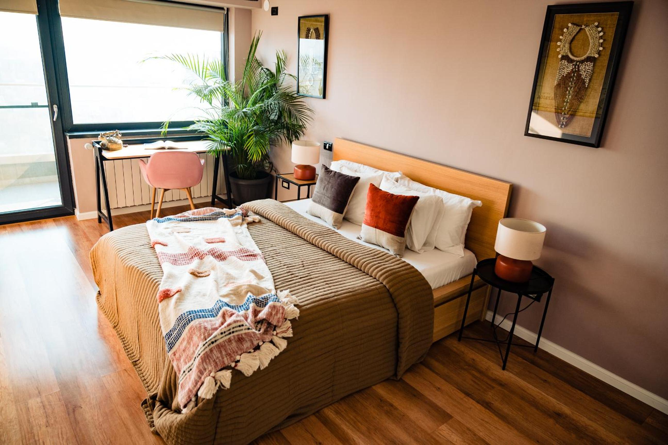 Rooftop Apt with Large Harbor View Terrace view 4