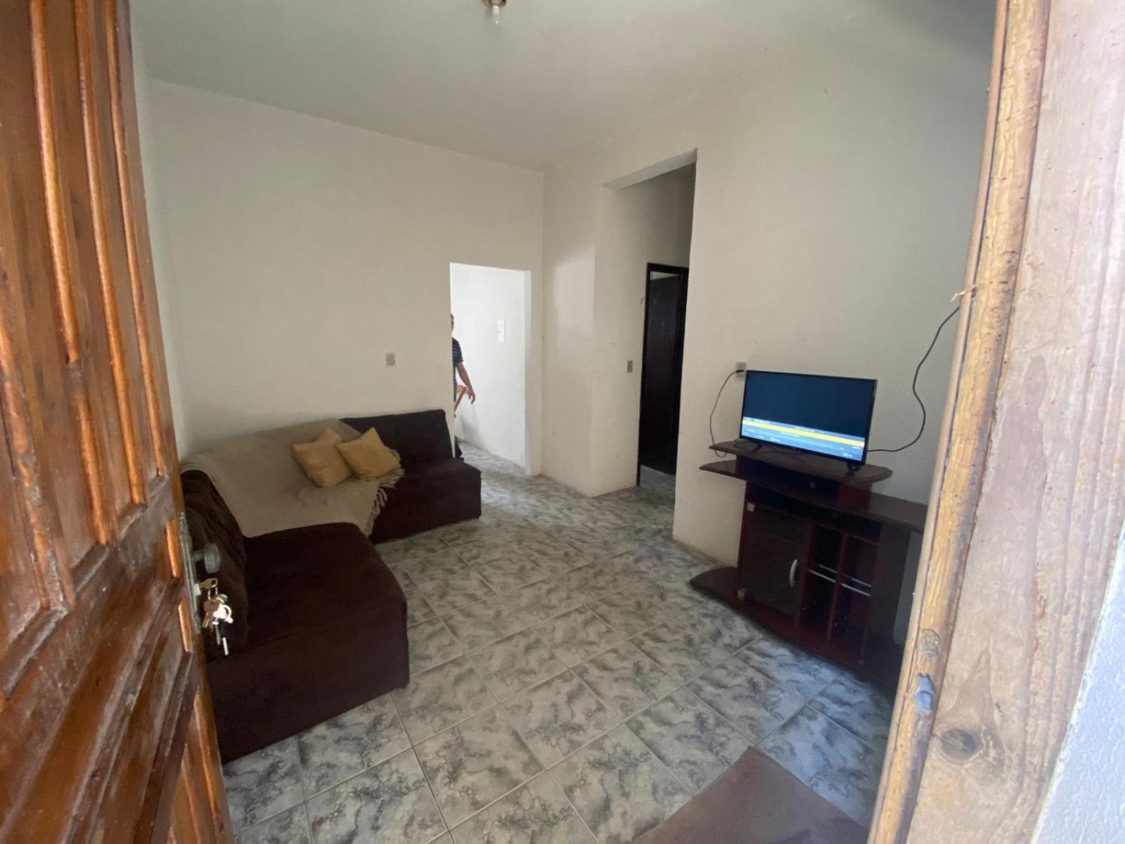 Apartamento Inteiro Central 2 Quartos e Kitnet Inteira 01 quarto