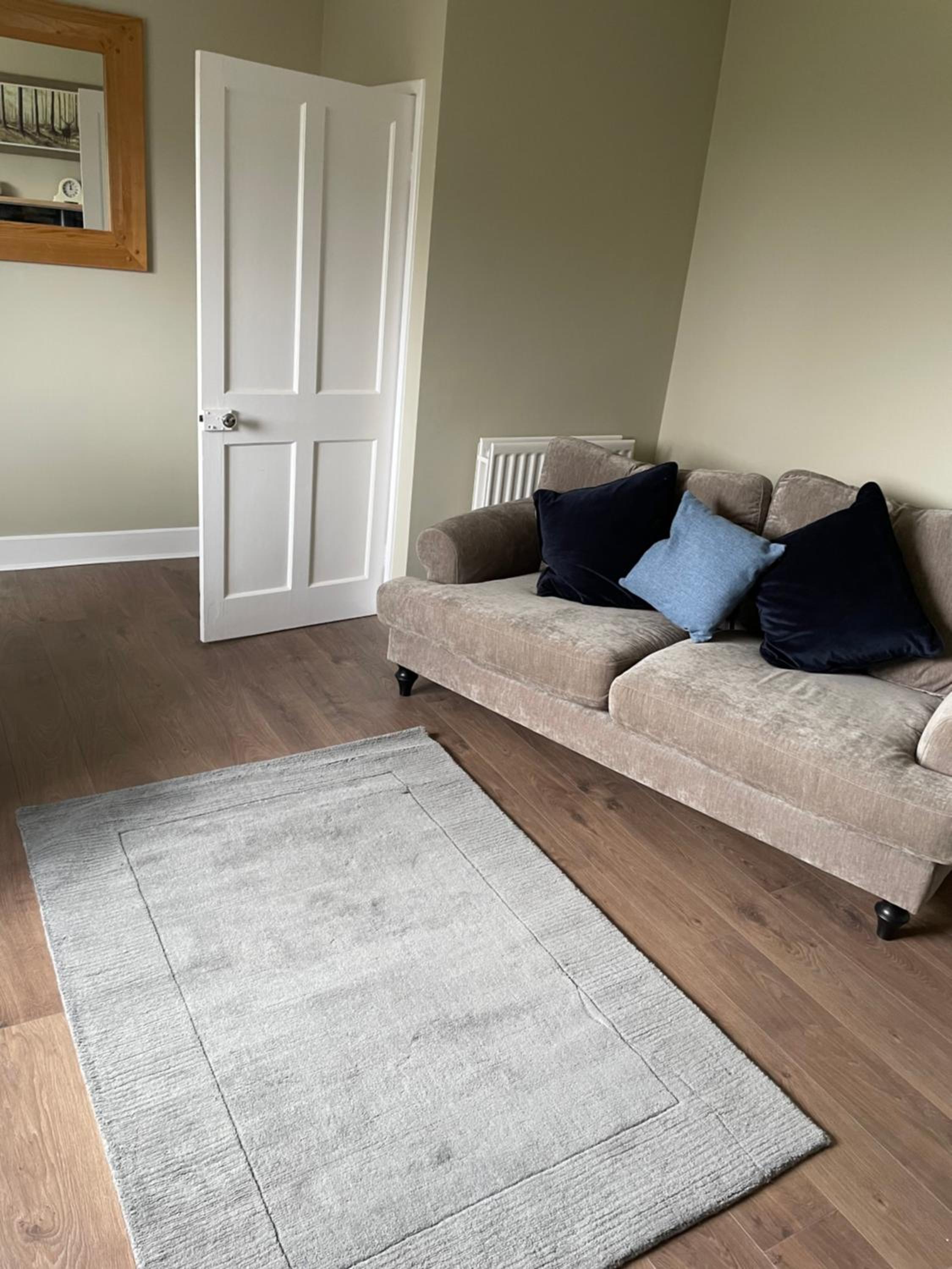 Cottage - Sleeps 4 - Pets Ok - Garden -Parking view 3