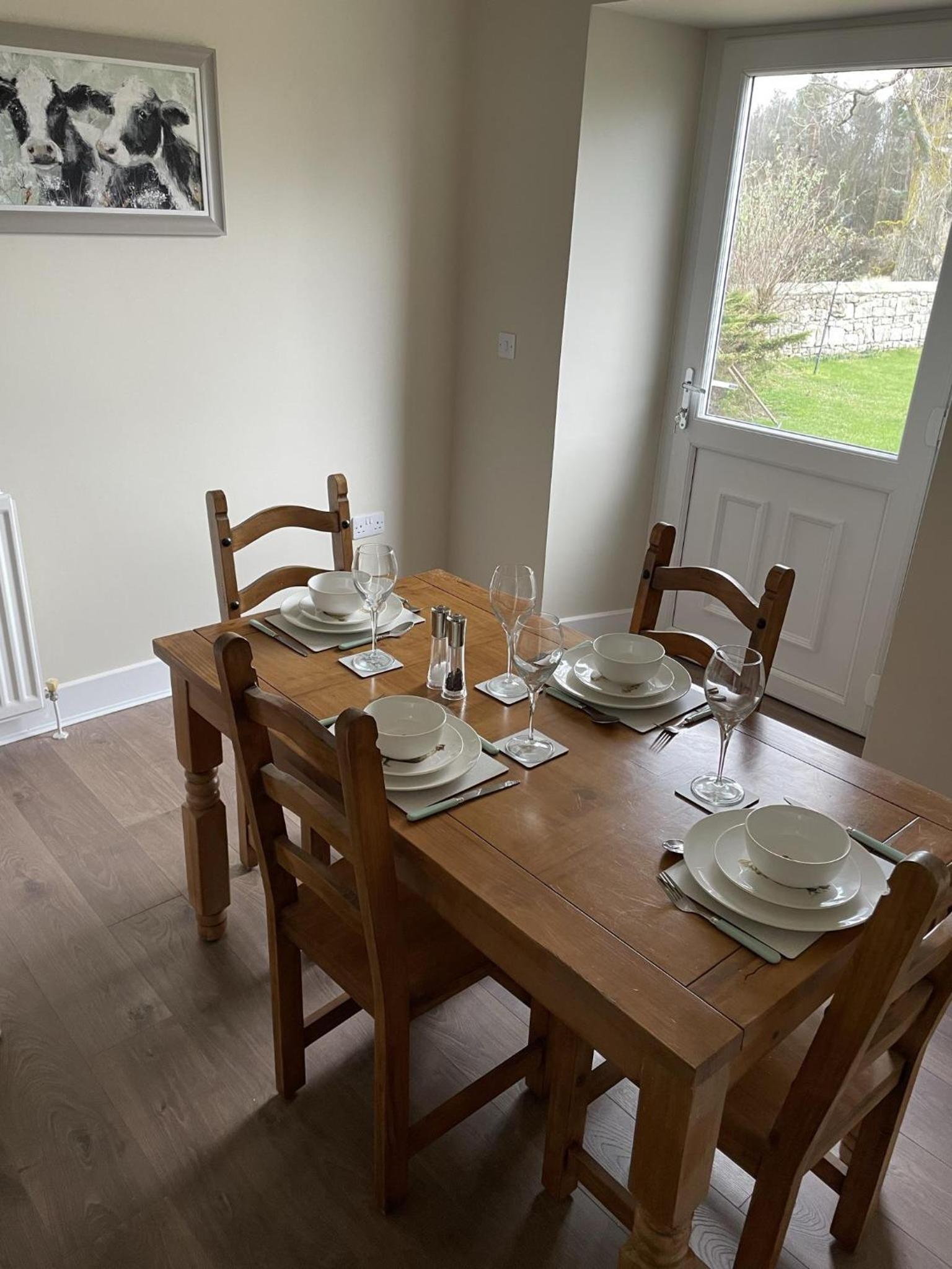 Cottage - Sleeps 4 - Pets Ok - Garden -Parking view 5