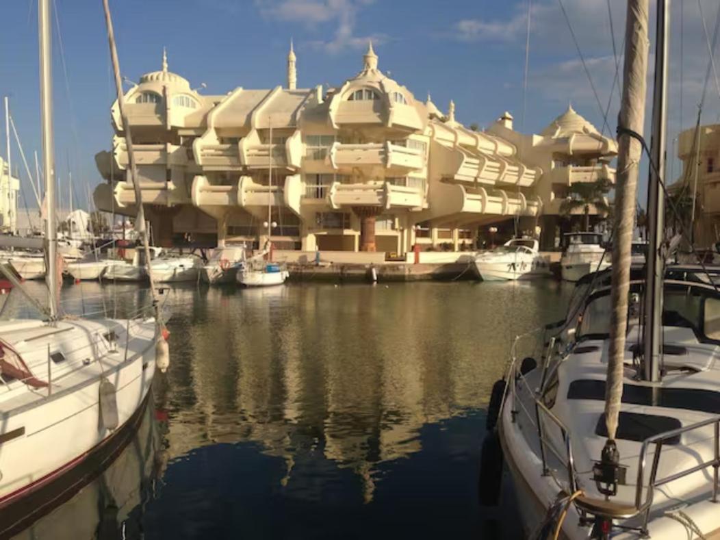 Andalusian style apartment in Pueblo Evita exclusive holiday complex