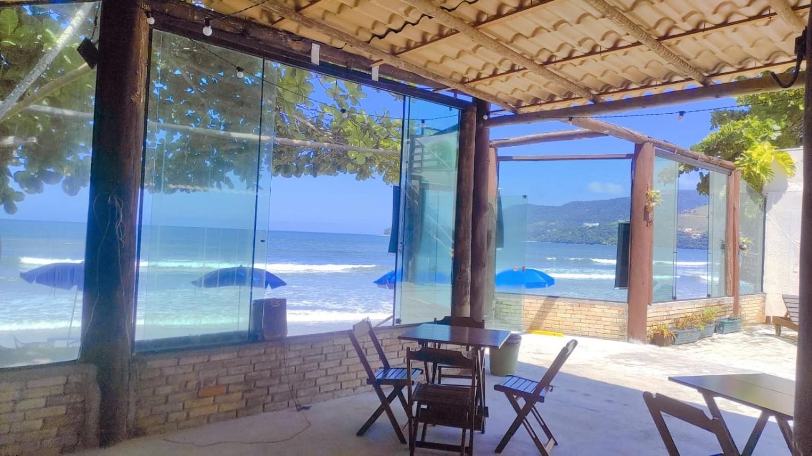 Pé na Areia Sapê