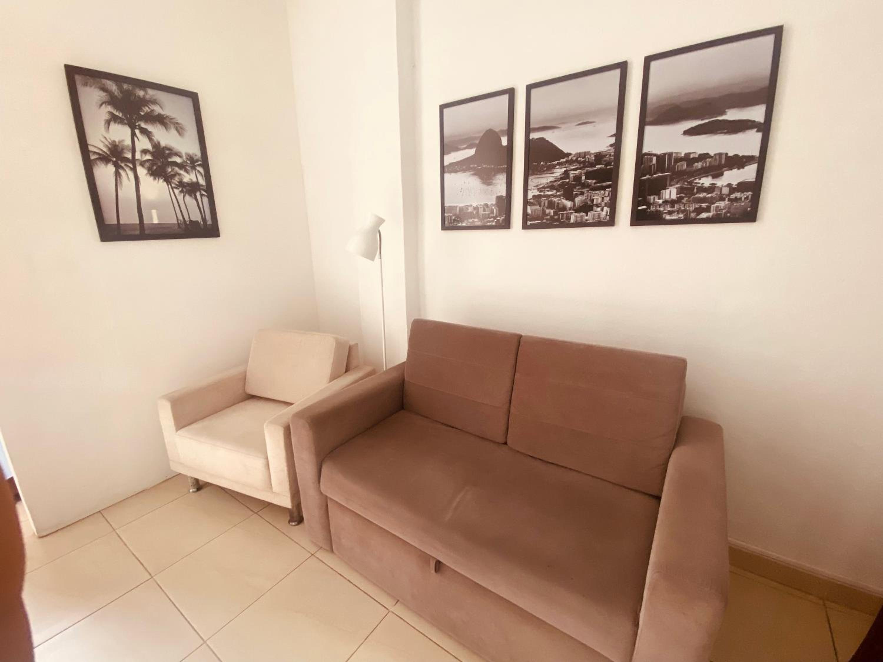 Studio completo ENTRADA pela PRAIA DE COPACABANA, com ar, wifi, netflix, até 4 pessoas, pauloangerami AA3806